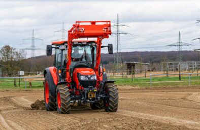 Kubota M4003